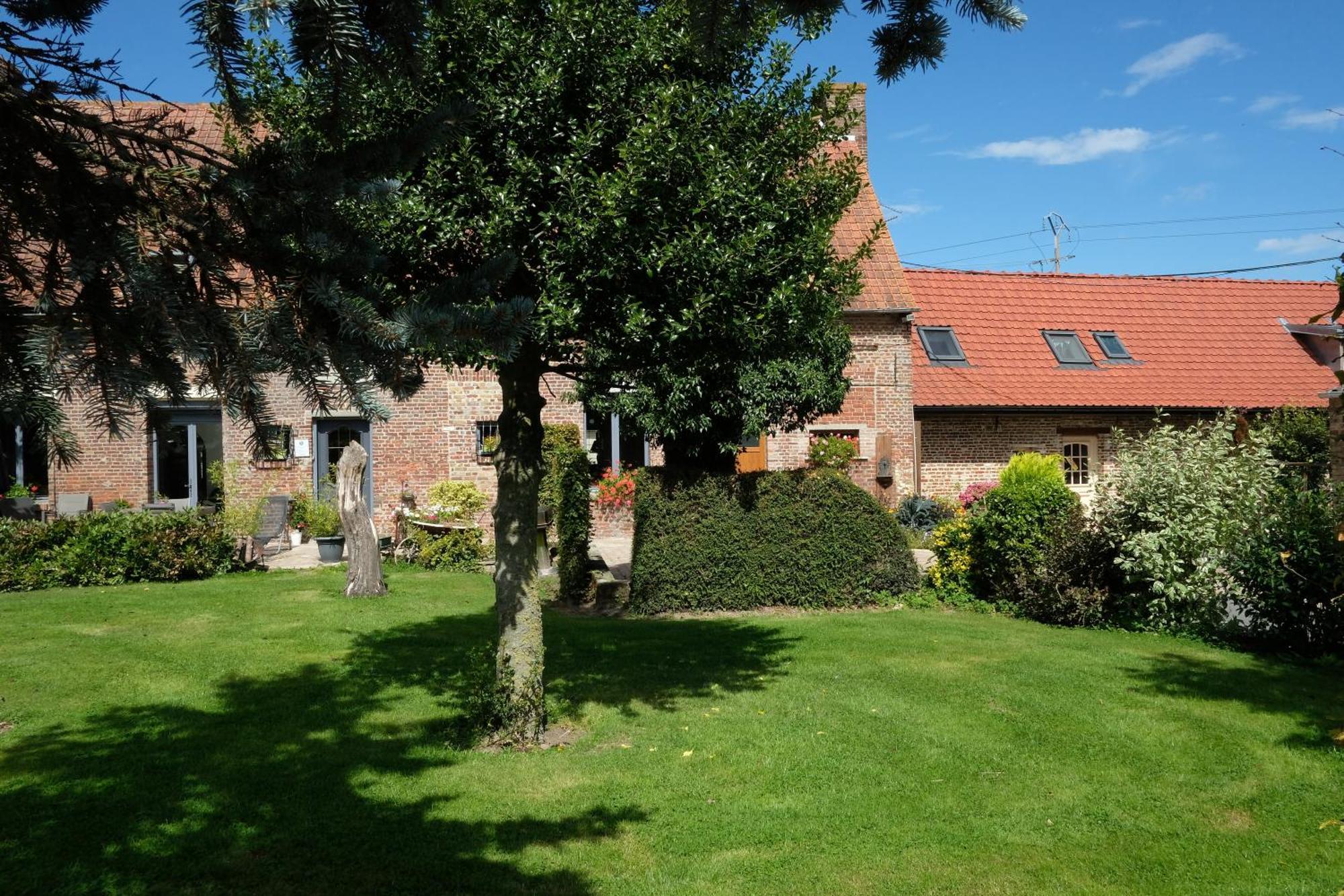 Bed and Breakfast Les Charmilles Hazebrouck Zewnętrze zdjęcie