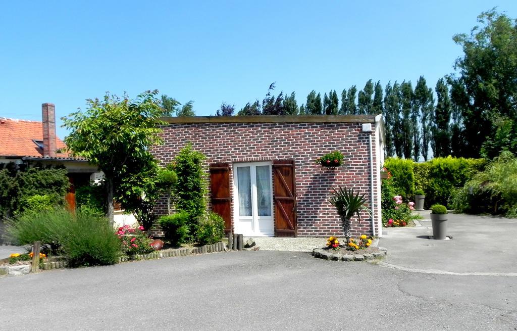 Bed and Breakfast Les Charmilles Hazebrouck Zewnętrze zdjęcie